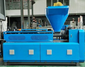 TUYỂN 40 NAM NỮ XKLD ĐÀI LOAN LÀM HẠT NHỰA NM DU LỢI THỊNH GỬI FORM